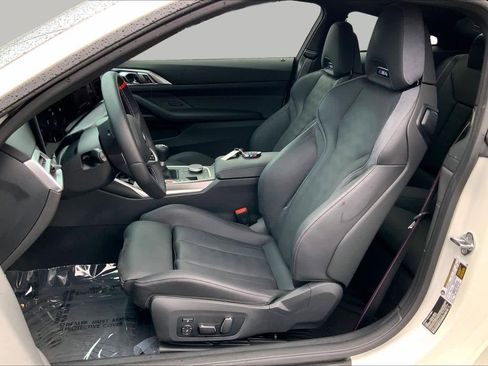 Used 2025 BMW M4 Coupe w/ Executive Package RWD image 8