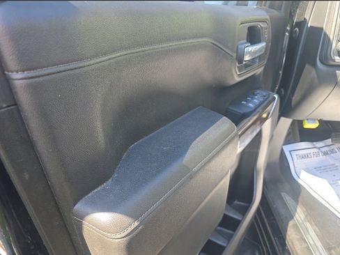 Used 2021 Chevrolet Silverado 1500 LT w/ Bed Protection Package RWD image 11