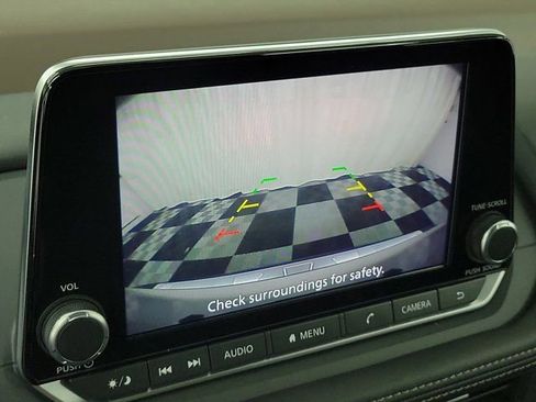 Certified 2023 Nissan Rogue SV image 30