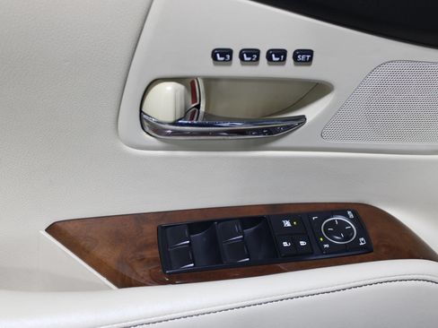 Used 2013 Lexus RX 350 AWD w/ Navigation Pkg image 9