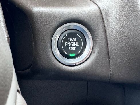 Used 2022 Chevrolet Tahoe LT w/ LT Signature Package image 6