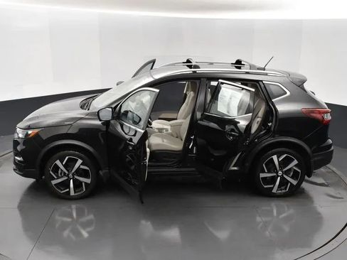 Used 2021 Nissan Rogue Sport SL AWD/4WD image 7