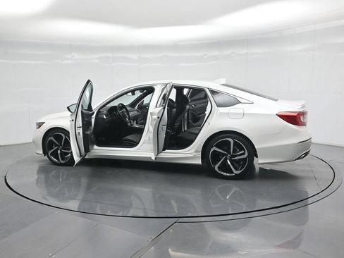 Used 2020 Honda Accord Sport image 35