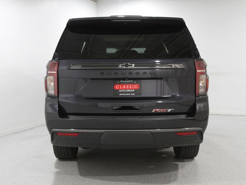 Used 2022 Chevrolet Suburban RST w/ Luxury Package image 23