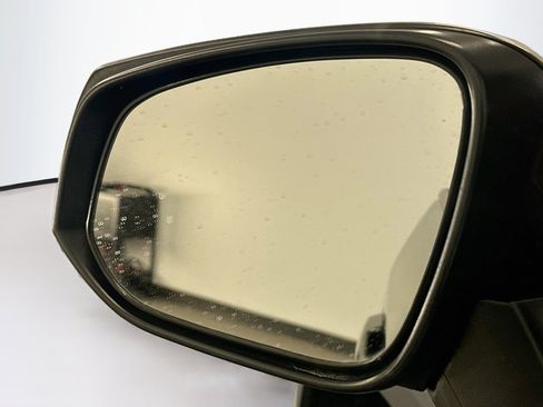Used 2022 Toyota RAV4 LE w/ Carpet Mat Package (TMS) AWD/4WD image 16