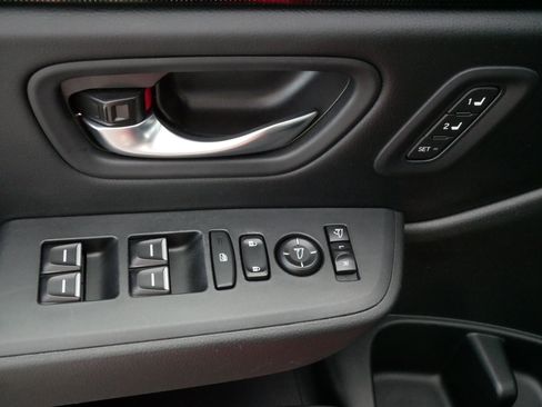Used 2025 Honda Pilot Black Edition image 19