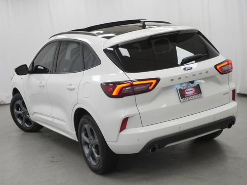 Used 2024 Ford Escape ST-Line w/ Tech Pack #1 AWD/4WD image 12