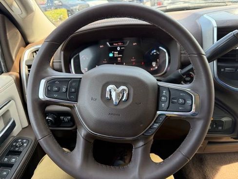 Certified 2025 RAM 2500 Laramie AWD/4WD image 15