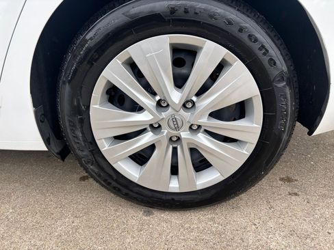 Used 2025 Nissan Sentra S image 28