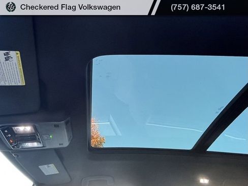 New 2026 Volkswagen Atlas SE image 19