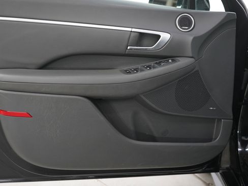 Used 2021 Hyundai Sonata SEL Plus w/ Tech Package image 16