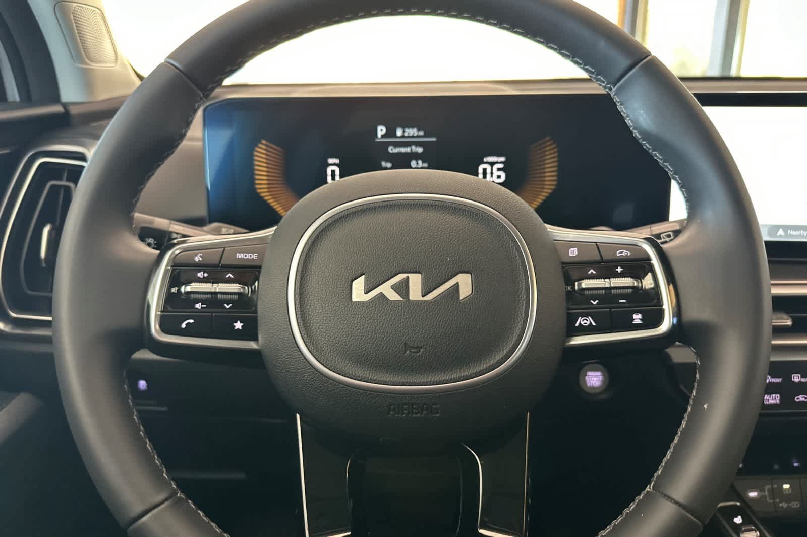 Used 2025 Kia Sorento S AWD/4WD image 27