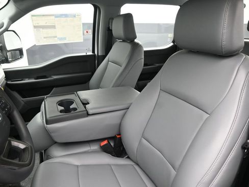 New 2026 Ford F250 XL RWD image 18