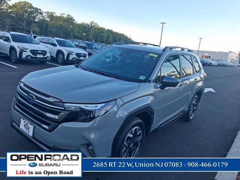Used 2026 Subaru Forester Premium AWD/4WD image 3