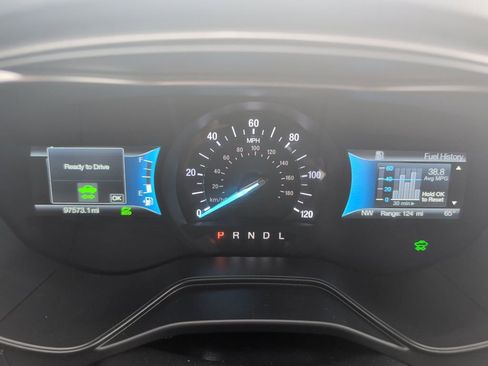 Used 2019 Ford Fusion SE image 12