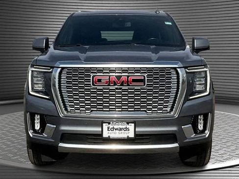 Used 2022 GMC Yukon XL Denali image 2