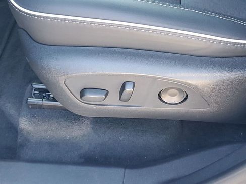 Used 2025 Buick Enclave Preferred image 29