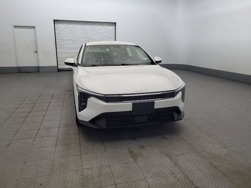 Used 2025 Kia K4 FWD image 14