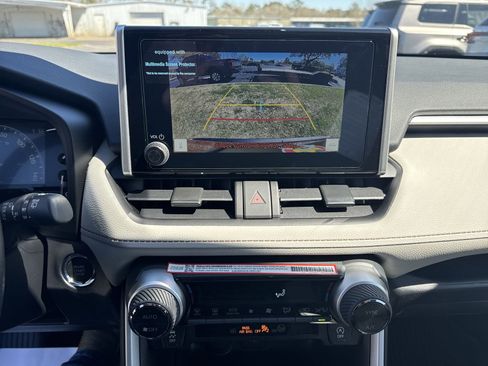 New 2025 Toyota RAV4 XLE w/ Convenience Package FWD image 20