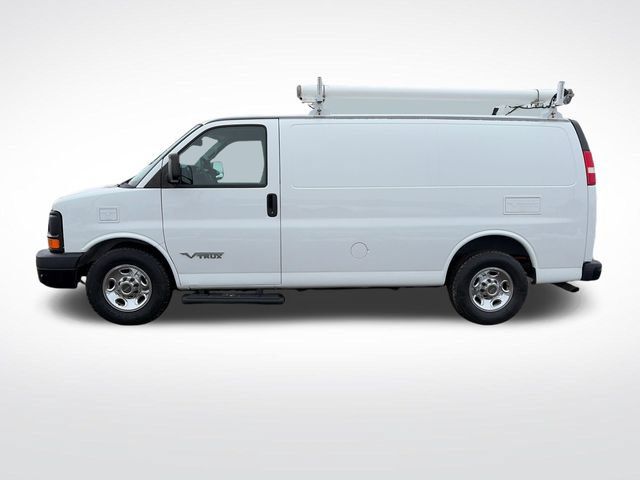 Used 2014 Chevrolet Express 2500 RWD image 3