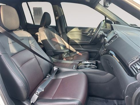 Used 2022 Honda Ridgeline Black Edition image 15