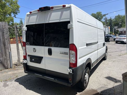 Used 2023 RAM ProMaster 2500 FWD image 4
