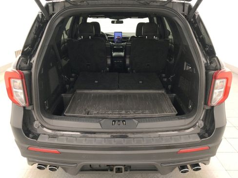 Used 2020 Ford Explorer ST w/ ST Street Pack image 29