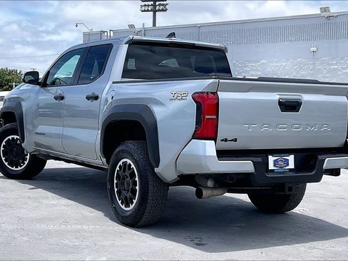 Used 2024 Toyota Tacoma TRD Off-Road AWD/4WD image 4