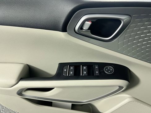 New 2025 Kia Soul LX image 15