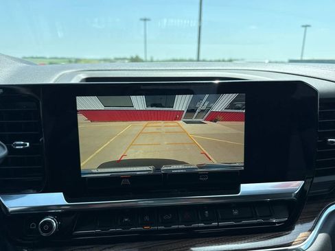 Used 2024 GMC Sierra 1500 Elevation image 33