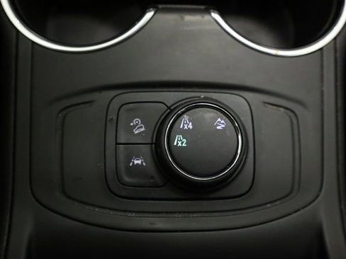 Used 2022 GMC Terrain SLE image 27