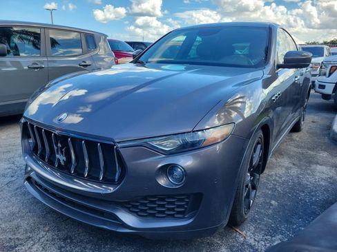 Used 2019 Maserati Levante image 29