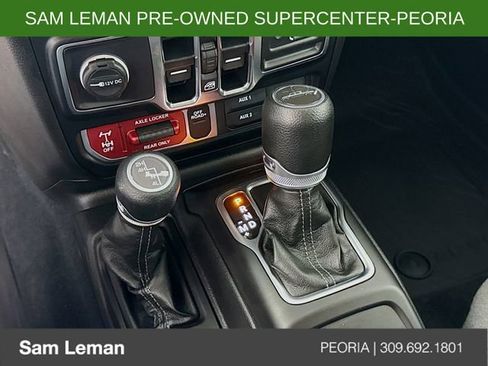 Used 2024 Jeep Gladiator Sport image 16