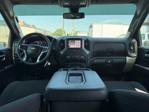 Used 2021 Chevrolet Silverado 2500 Custom w/ Custom Value Package AWD/4WD image 16
