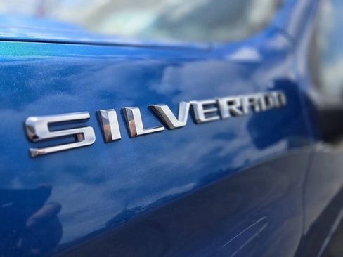 Used 2022 Chevrolet Silverado 1500 LT RWD image 13