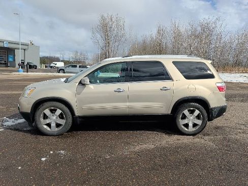 Used 2011 GMC Acadia SLT image 2