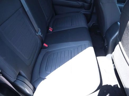 Used 2025 Hyundai Santa Cruz SE AWD/4WD image 13