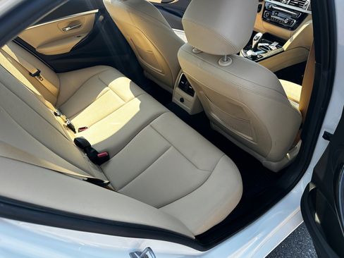 Used 2018 BMW 330i xDrive Sedan w/ Convenience Package image 20