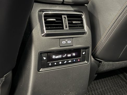 Used 2025 MAZDA CX-90 Plug-In Hybrid w/ Premium Plus image 37