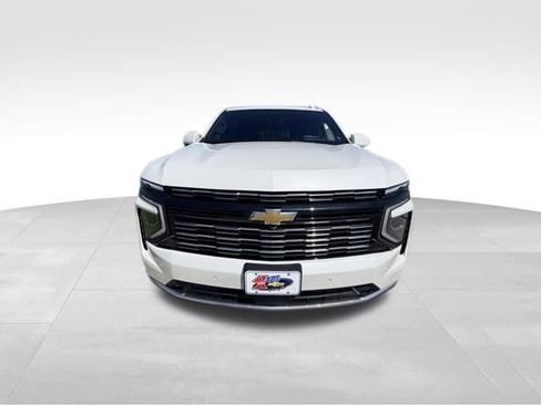 Certified 2025 Chevrolet Tahoe High Country AWD/4WD image 2