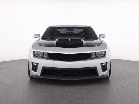 Used 2013 Chevrolet Camaro SS w/ SS Performance Package RWD image 5