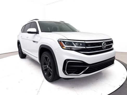 Used 2021 Volkswagen Atlas SE w/ Towing Package FWD image 10