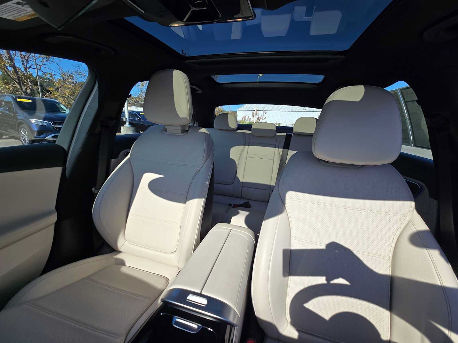 Used 2022 Mercedes-Benz C 300 Sedan image 21