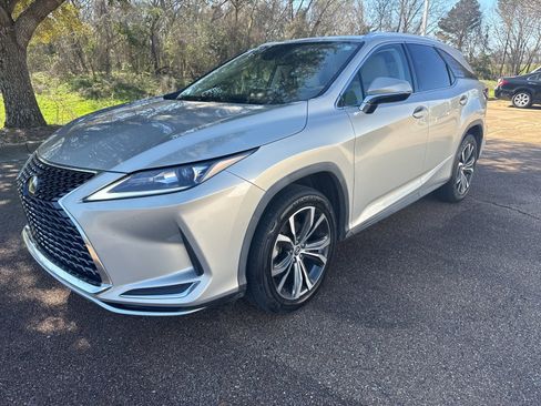 Used 2020 Lexus RX 350L FWD w/ Premium Package image 3