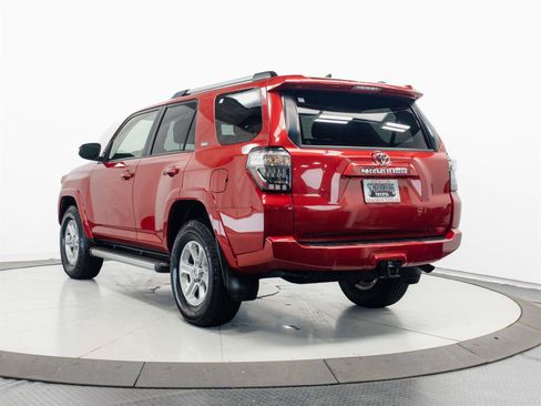 Certified 2022 Toyota 4Runner SR5 Premium w/ Moonroof Package AWD/4WD image 9