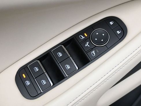 Used 2023 INFINITI QX60 Luxe w/ Cargo Package FWD image 4