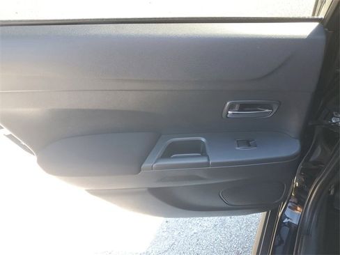 Used 2022 Mitsubishi Outlander Sport LE image 11