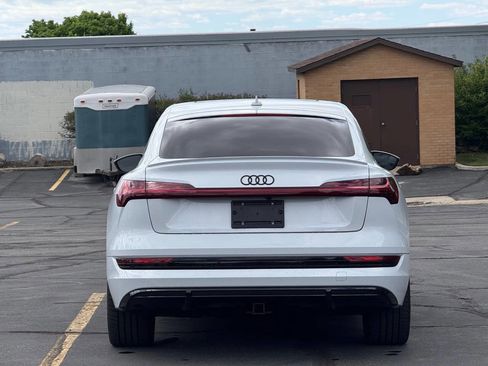 Used 2022 Audi e-tron Prestige w/ Prestige Package AWD/4WD image 6