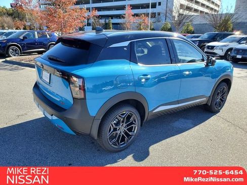 New 2026 Nissan Kicks SR w/ SR Premium Package image 3