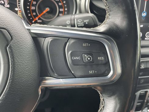 Used 2020 Jeep Gladiator Overland AWD/4WD image 20